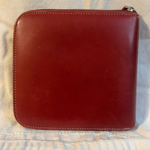 Vintage Coach Red Leather CD Holder - Picture 2 of 3